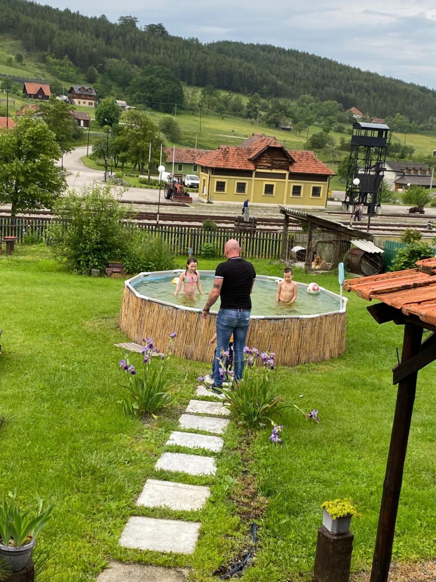 Apartment Sarganska Osmica Mokra Gora Buitenkant foto