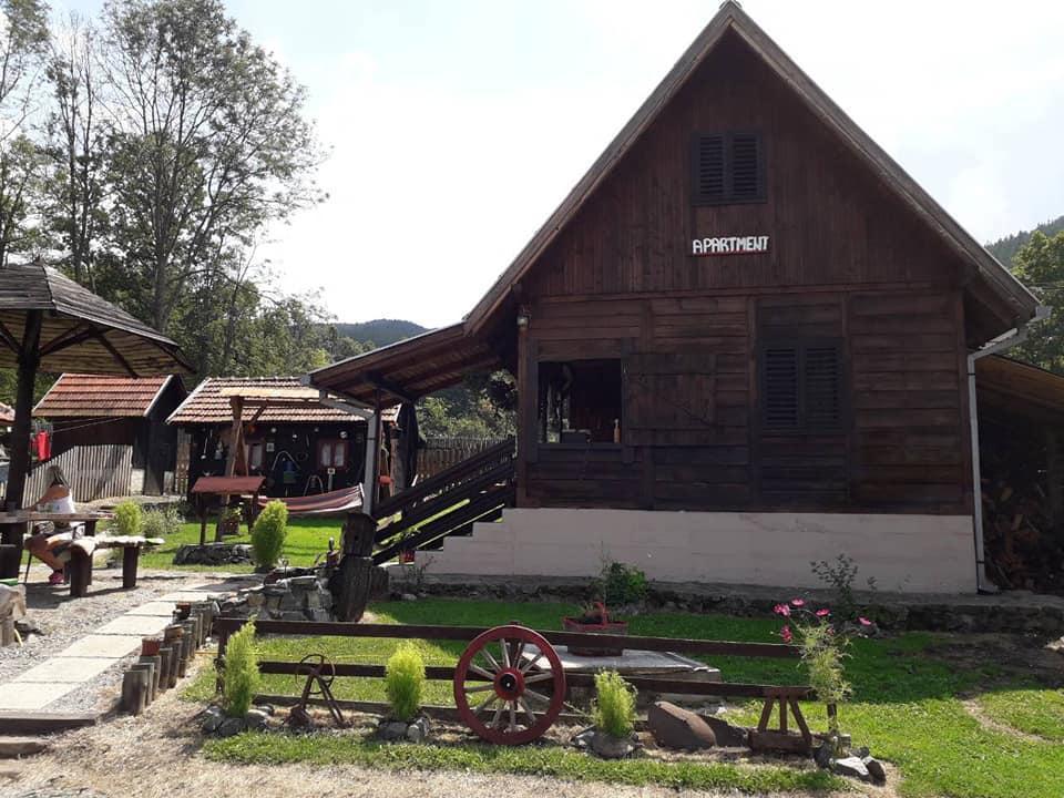 Apartment Sarganska Osmica Mokra Gora Buitenkant foto